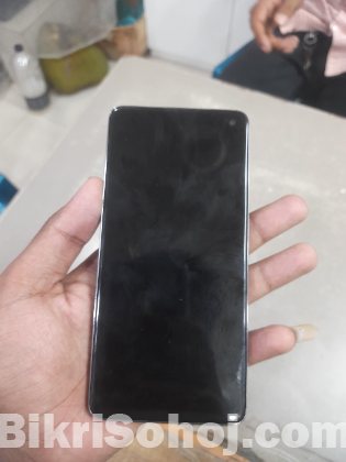 Samsung S10 (8/128)